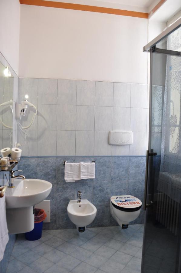 Casa Maderno Hotell Toscolano Maderno Eksteriør bilde
