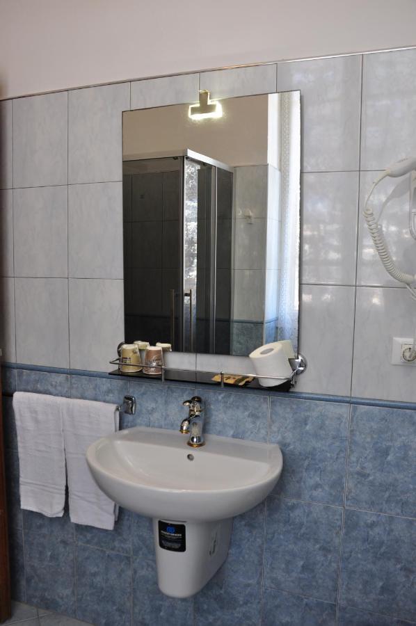 Casa Maderno Hotell Toscolano Maderno Eksteriør bilde